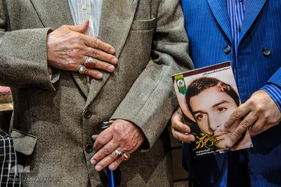 رونمایی از از کتاب زیارت مجنون در همایش روحانیون و طلاب ایثارگر اراک