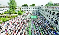 সুদিনের স্বপ্ন দেখে নেপালের মুসলিমরা