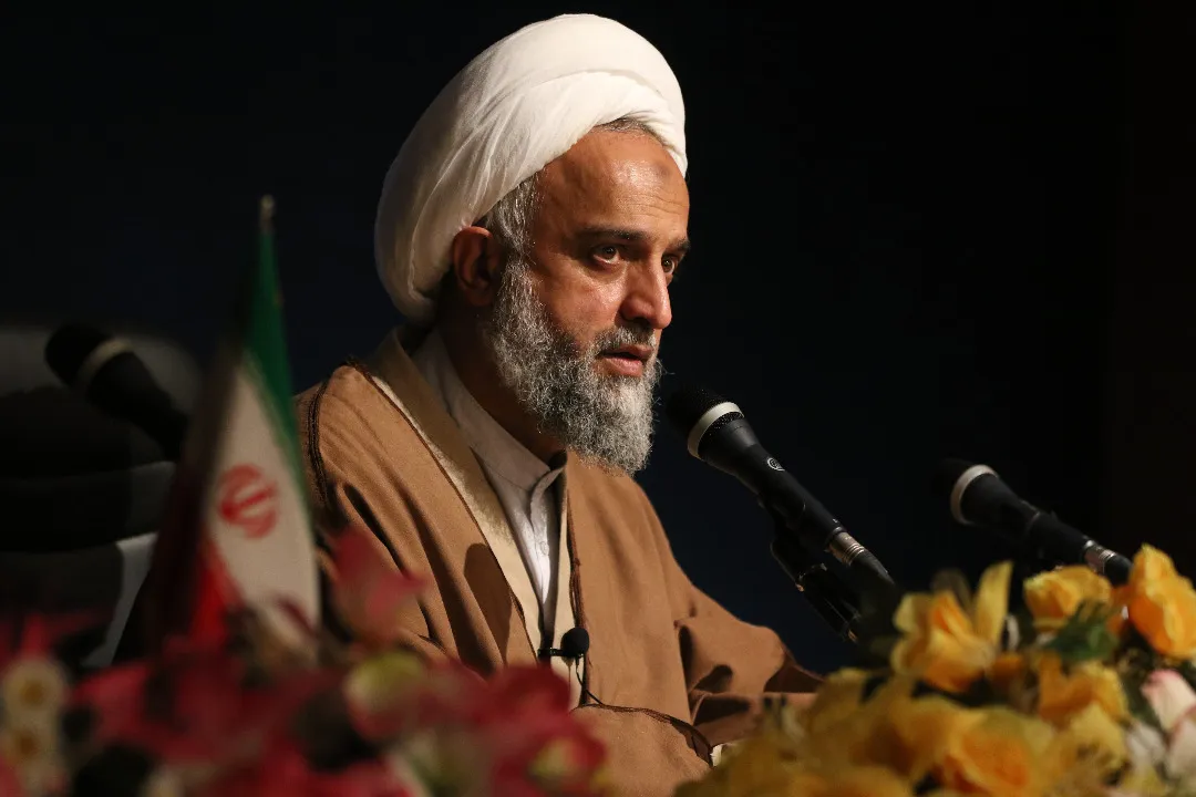 آسیب های امروز جامعه نشات گرفته از عدم نمازگزاری واقعی است