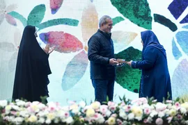 مراسم بزرگداشت هفته زن و روز مادر