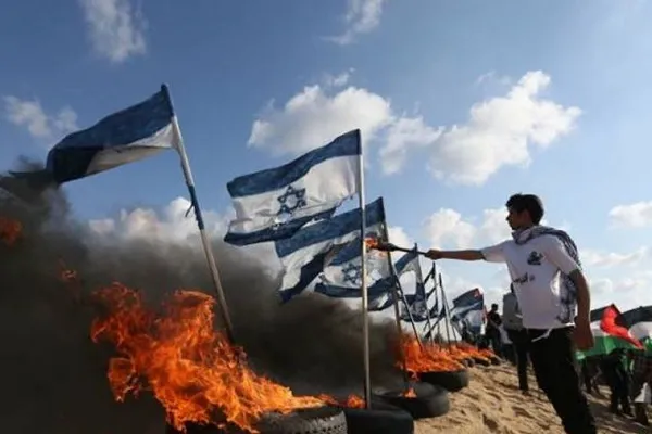 آمادگی فلسطینیان برای شرکت در تظاهرات «آتش‌زدن پرچم اسرائیل»