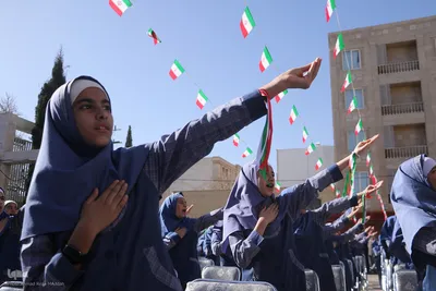 آیین نواختن زنگ انقلاب اسلامی در شیراز