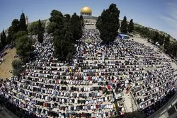 Fiye Da Falastinawa Dubu 35 Ne suka Gudanar Da Sallar Juma'a A Masallacin Quds A Yau