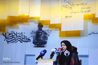 منیژه آرمین دبیر علمی جشنواره داستان انقلاب درنشست رسانه ای هفته هنر انقلاب اسلامی
