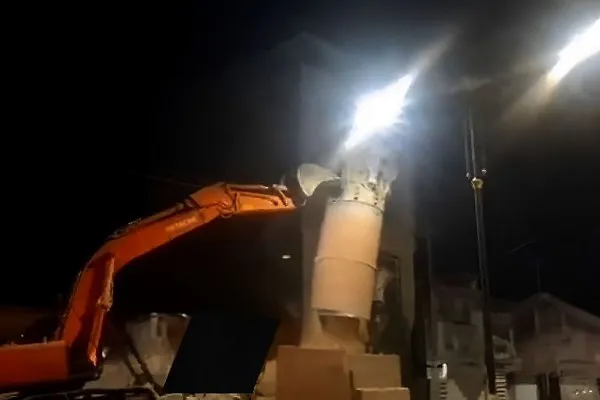 غضب بين العراقيين عقب هدم مسجد السراجي الأثري