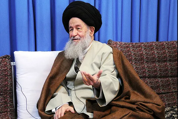 عمل به آیات قرآن را باید سرلوحه اعمال خود قرار دهیم