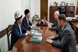 Первый зампред ДУМРФ Дамир Мухетдинов выступил с лекциями перед студентами ведущих бишкекских вузов