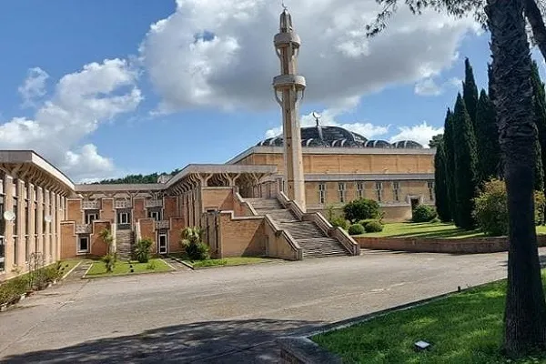 İtalya'da Müslümanların ibadet ettiği yerleri kısıtlamaya yönelik yasa teklifi tepki çekti