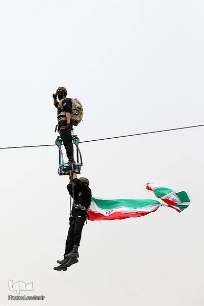 حضور رهبر انقلاب در مراسم دانش‌آموختگی دانشجویان دانشگاه امام حسین(ع)