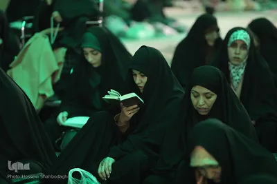 قرائت مناجات شعبانیه در حرم حضرت معصومه(س)
