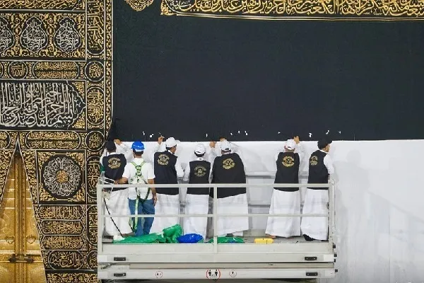 Coberto de Kaaba criada em meio aos preparativos para o Hajj de 2023 (+Fotos)