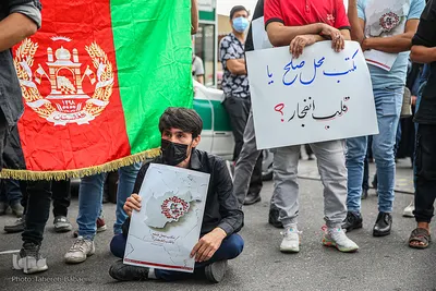 تجمع دانشجویان در محکومیت حمله تروریستی کابل
