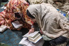 مراسم اعمال ام داوود در مسجد دانشگاه تهران
