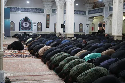 ⁨دل باختگان حسین(ع) در میعادگاه نماز ظهر عاشورا⁩