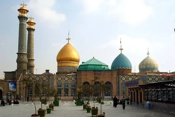صحن باغ طوطی آستان حضرت عبدالعظیم؛ میزبان عزاداران حسینی