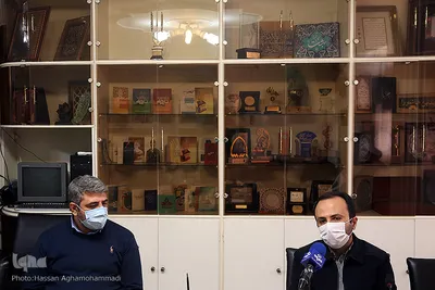 مراسم رونمایی از کتاب‌های «آیت حق؛ تحلیل تشییع تاریخی شهید سلیمانی» و «نوسازی آموزش عالی از دیدگاه مقام معظم رهبری»