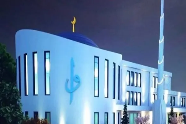 Almanya’da camiye saldırı