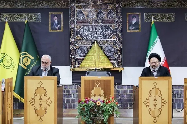 زائران عمره و حج برای پیش ثبت‌نام آماده شوند