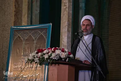بزرگداشت صائب تبریزی در کنار مقبره صائب
