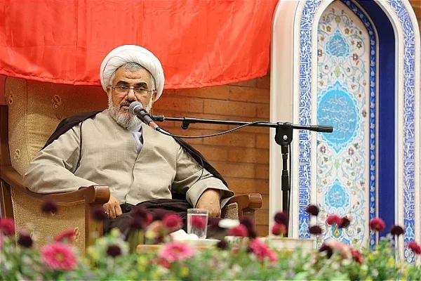 غدیر پنجره ولایت‌فقیه را به روی جامعه اسلامی گشود