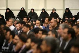دیدار جمعی از استادان، نخبگان و پژوهشگران دانشگاه‌ها با مقام معظم رهبری