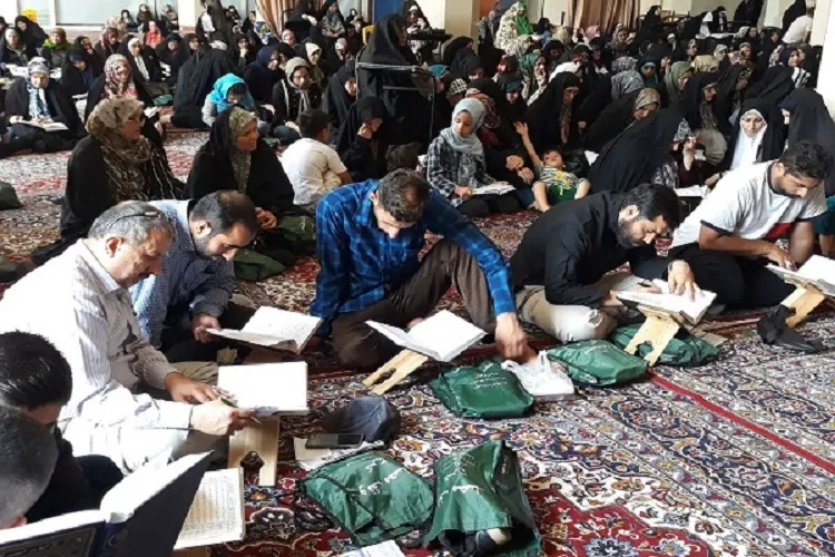 مراسم اختتامیه سی‌‌ودومین دوره ختم قرآن/ خوش‌بینی از نشانه‌های اهل شکر است + عکس