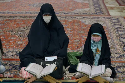 کرسی‌ تلاوت‌ یادبود شهدای تروریستی‌ حرم رضوی