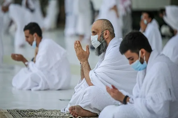 Hinikayat ang mga Peregrino ng Umrah na Sundin ang mga Protokol ng Pangkalusugan