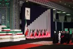 شاهد بالصور.. الضيوف الأجانب يؤدون الاحترام للجثمان الطاهر للإمام الشهيد