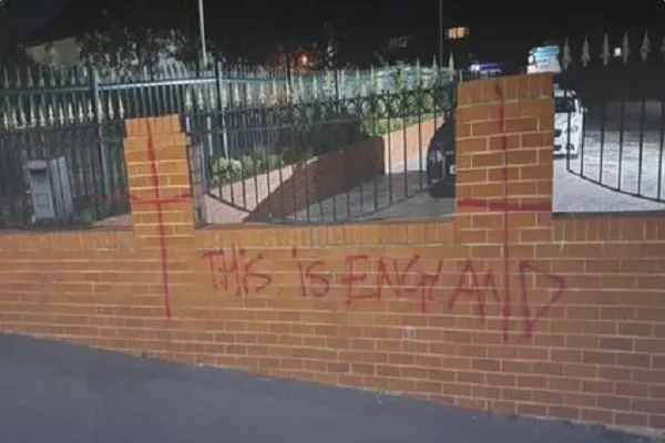 Angleterre : vandalisme islamophobe contre un centre islamique à Essex