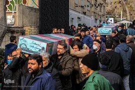 تشییع آلاله‌های گمنام در معراج الشهدای تهران