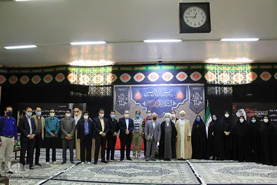 دیدار جمعی از خبرنگاران با آیت الله ناصری نماینده ولی فقیه و امام‌ جمعه یزد