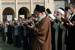 Kiongozi Muadhamu katika Sala ya Idul Fitr: Irada ilioimarika kitaifa itatatua matatizo