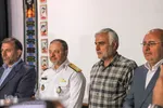 رونمایی از کتاب «قاب سرخ» آلبوم تصاویر مادران و پدران شهید در اهر