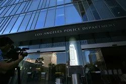 Une femme musulmane porte plainte contre la police de Los Angeles