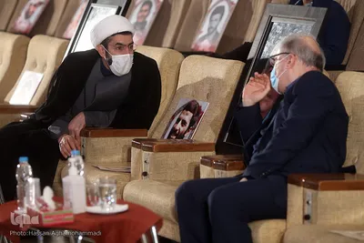  سعید نمکی، وزیر بهداشت، درمان و آموزش پزشکی و حجت‌الاسلام والمسلمین مصطفی رستمی، رئیس نهاد نمایندگی مقام معظم رهبری در دانشگاه‌ها