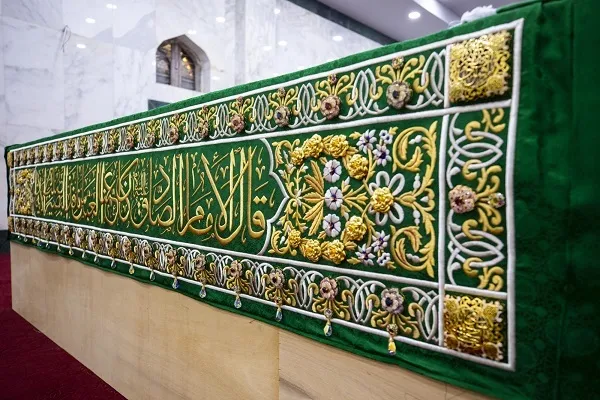 دوخت پرده جدید ضریح حرم عباسی با مشارکت پنج کشور + عکس