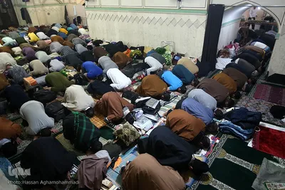 اولین روز مراسم معنوی «اعتکاف» در مسجد جامع آستان مقدس حضرت عبدالعطیم حسنی (ع) در شهر ری