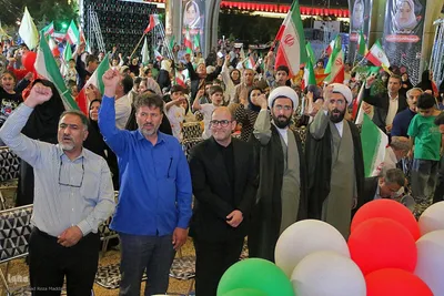 میدان داری دوقلوهای شیرازی در شب هفتادو سه