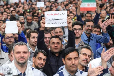 دیدار هزاران نفر از کارگران سراسر کشور با رهبر معظم انقلاب