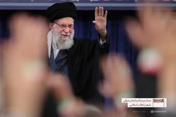 Imam Khamenei amjibu Trump: Meli za kivita zinaweza kuzamishwa baharini