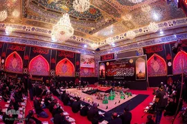 محفل انس با قرآن کریم در شب عاشورا در قرارگاه حسینی