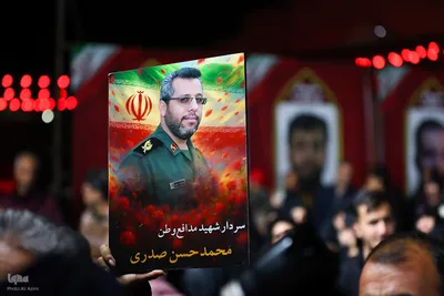 بدرقه کاروان اهالی بهشت از گلستان شهدای اصفهان