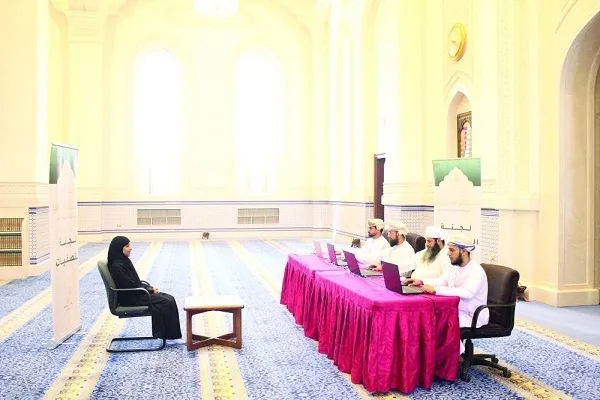 تنافس 57 مشاركاً ومشاركةً في مسابقة قرآنية بولایة 