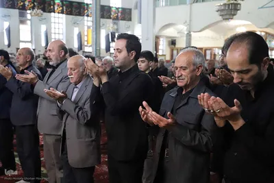 اقامه نماز ظهر عاشورا در اهر