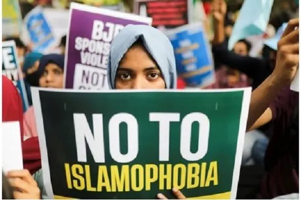 Hintli Müslümanlar radikal Hindulardan endişe ediyor