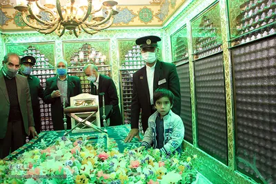 غبار روبی امامزاده جعفر (ع) یزد به مناسبت میلاد حضرت زینب کبری (س)‎‎