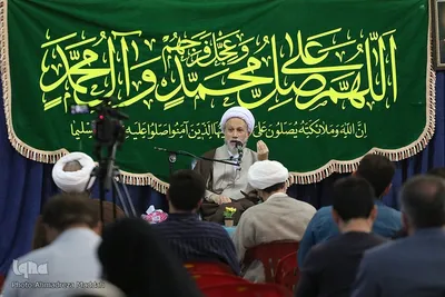 نشست صمیمی فعالان رسانه و فرهنگی با نماینده رهبر معظم انقلاب در فارس‎‎