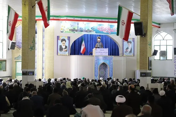 دشمنان نمی‌توانند در برابر منطق قرآن و گفتمان انقلاب مقابله کنند