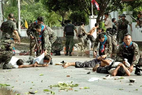 Thai PM Apologizes for 2004 Tak Bai Massacre of 85 Muslims